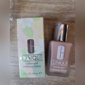 Clinique Balanced Makeup Base Foundation - 15 Fair 1oz/30ml New In Box